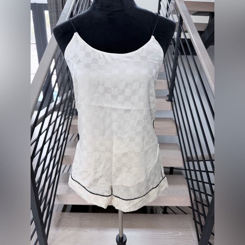 New Victoria Secrer Cream Sleepwear Loungewear Checkered Cami Set size XS - Picture 3 of 9